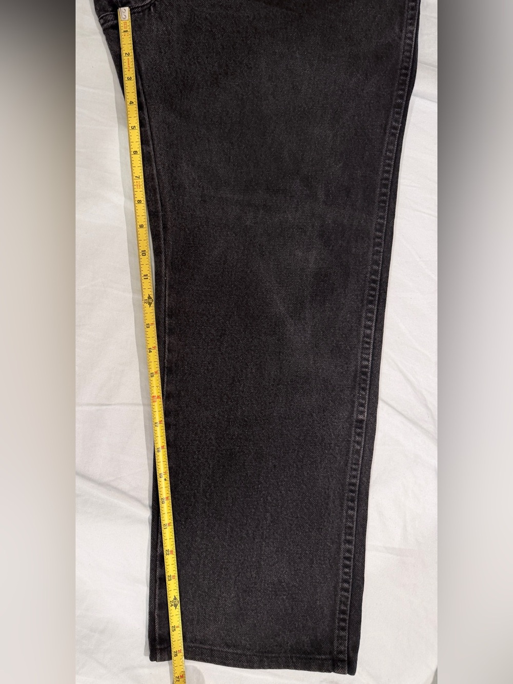 Rustler Men's Washed Black Relaxed Jeans - Picture 9 of 11
